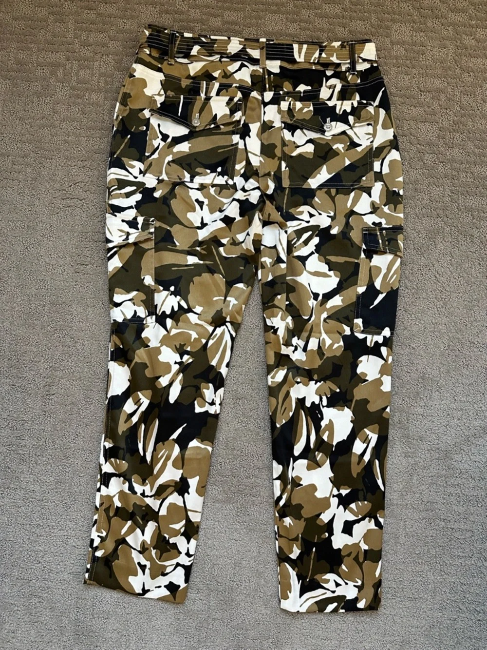 Chico’s Camo Cargo Pants Belted Utility Pants Size 0.5 Small Olive Tan